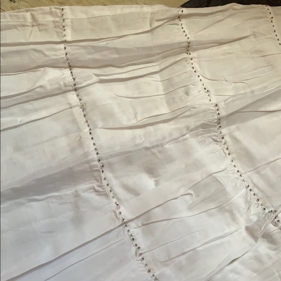 White Skirt - Picture 5 of 6